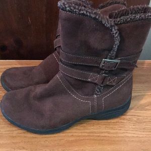 Lined cold weather boots